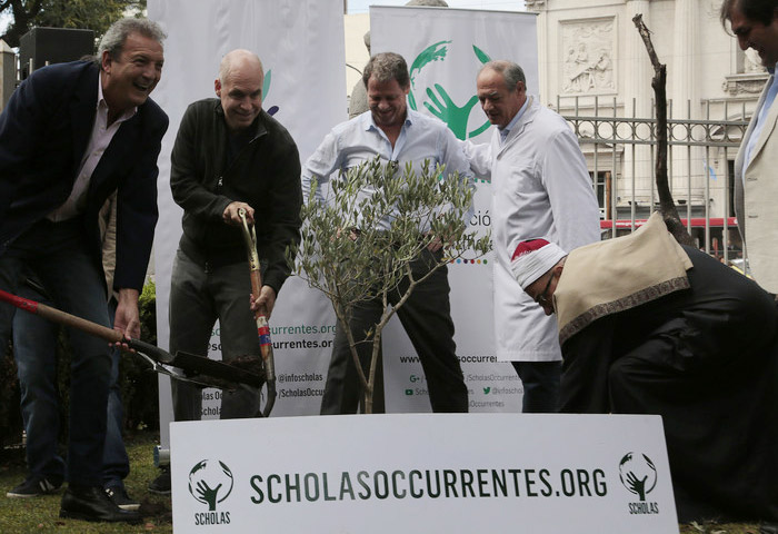 Homenaje al Papa Francisco en Flores