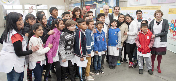 Jornada Extendida para escuelas primarias y secundarias