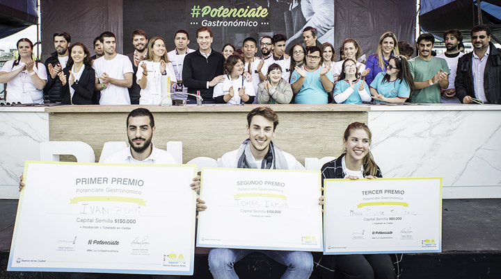 Santilli entregó premios en la Feria Masticar