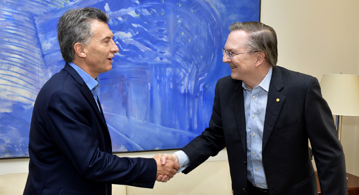 Macri con Jack Szostak