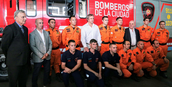 Distinguieron a bomberos