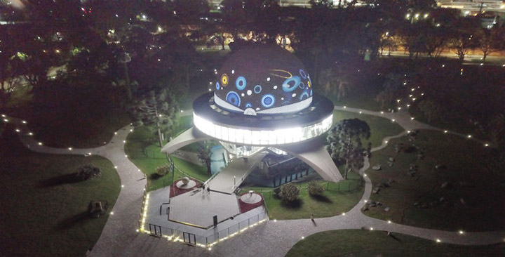 Reabre el Planetario