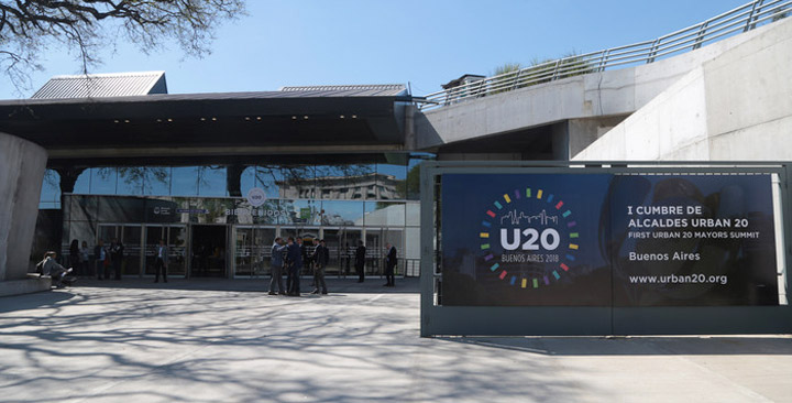 U20