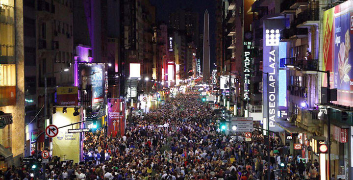 Reinauguraron la Calle Corrientes