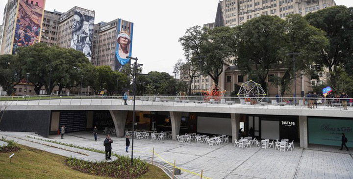 La Nueva Plaza Houssay