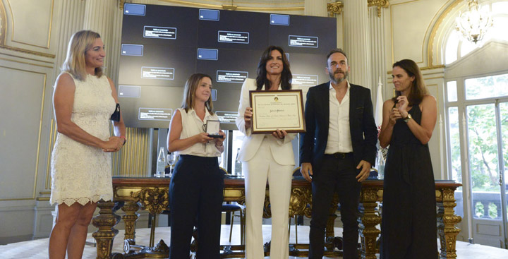 Distingen a Gabriela Sabatini