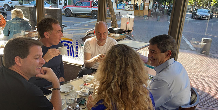 Desayuno pre-electoral