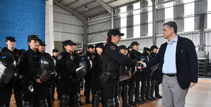 Policías mujeres