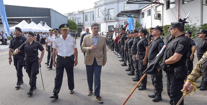 Reconocimiento a policías