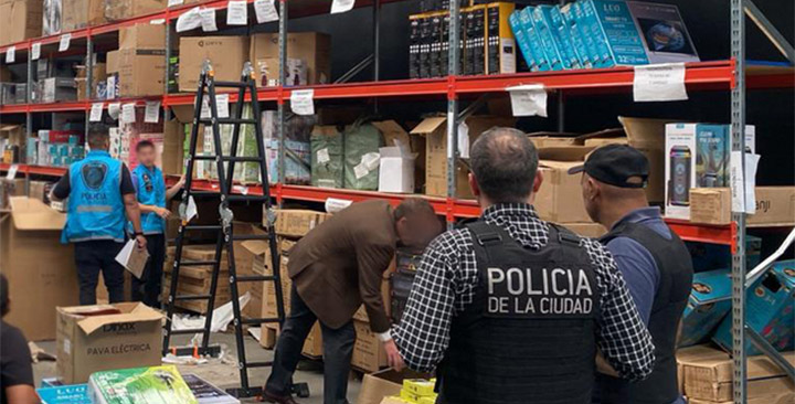 Desbaratan red de contrabando