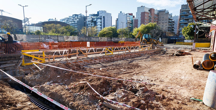 Construyen nueva plaza